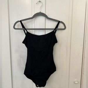 Motionwear princess seam camisole leotard. Adult small. Good condition!🖤